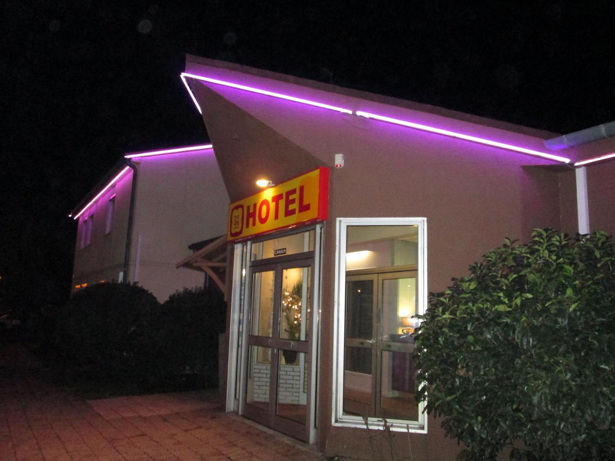 Hotel - Restaurant Du Lac - Agen Boé Eksteriør bilde