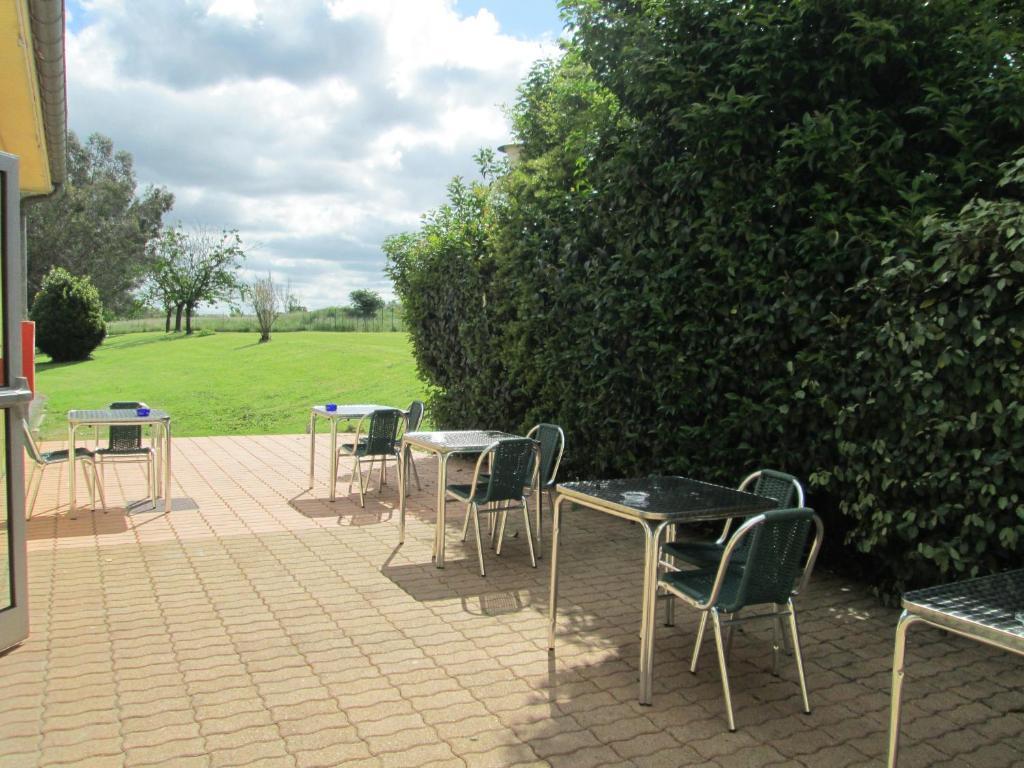 Hotel - Restaurant Du Lac - Agen Boé Eksteriør bilde