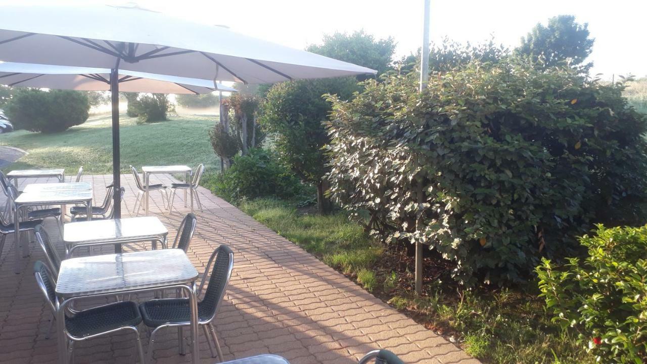Hotel - Restaurant Du Lac - Agen Boé Eksteriør bilde